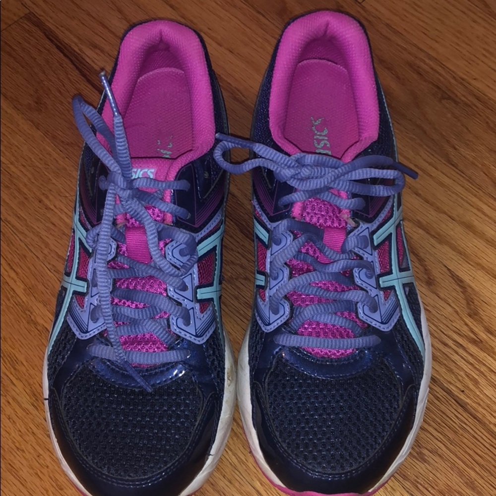 Women’s ASICS running shoes